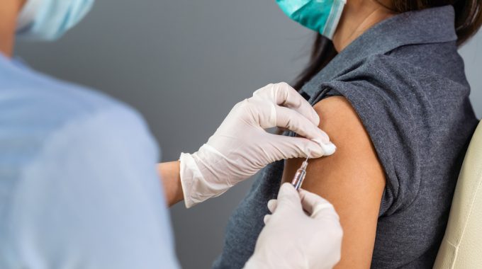 Vacina Contra O Câncer De Mama Começa A Ser Testada Em Humanos